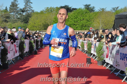 Marathon_Cheverny2025_Dimanche_Arrivees/2025CHEVERNY_ARRIVEE_00072.JPG