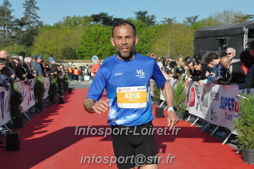 Marathon_Cheverny2025_Dimanche_Arrivees/2025CHEVERNY_ARRIVEE_00116.JPG