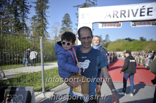 Marathon_Cheverny2025_Dimanche_Arrivees/2025CHEVERNY_ARRIVEE_00121.JPG