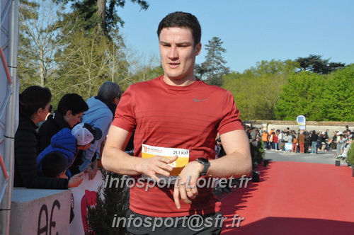 Marathon_Cheverny2025_Dimanche_Arrivees/2025CHEVERNY_ARRIVEE_00130.JPG