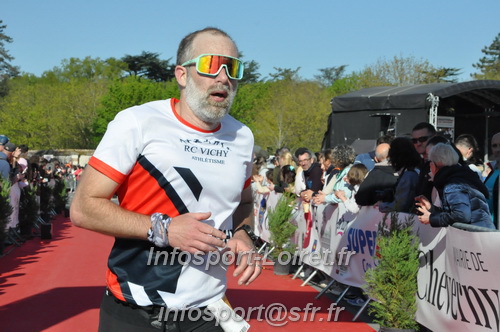 Marathon_Cheverny2025_Dimanche_Arrivees/2025CHEVERNY_ARRIVEE_00182.JPG