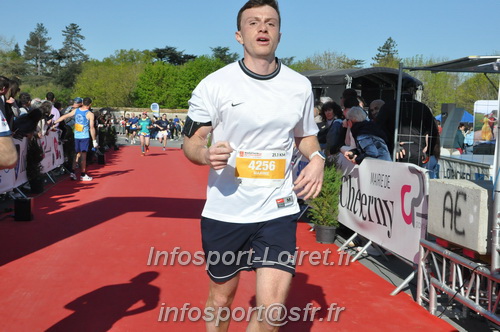 Marathon_Cheverny2025_Dimanche_Arrivees/2025CHEVERNY_ARRIVEE_00247.JPG