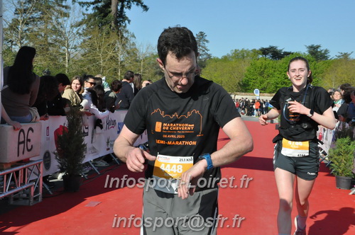 Marathon_Cheverny2025_Dimanche_Arrivees/2025CHEVERNY_ARRIVEE_00329.JPG