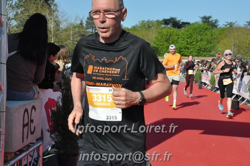 Marathon_Cheverny2025_Dimanche_Arrivees/2025CHEVERNY_ARRIVEE_00387.JPG
