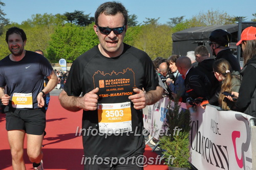 Marathon_Cheverny2025_Dimanche_Arrivees/2025CHEVERNY_ARRIVEE_00542.JPG