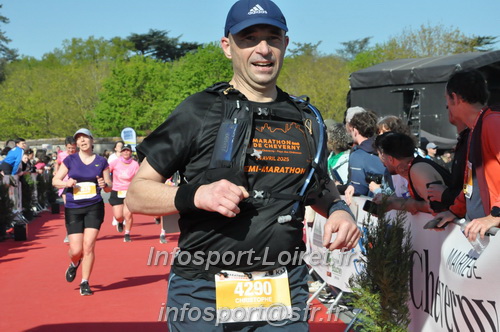 Marathon_Cheverny2025_Dimanche_Arrivees/2025CHEVERNY_ARRIVEE_00666.JPG