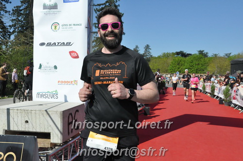 Marathon_Cheverny2025_Dimanche_Arrivees/2025CHEVERNY_ARRIVEE_00718.JPG