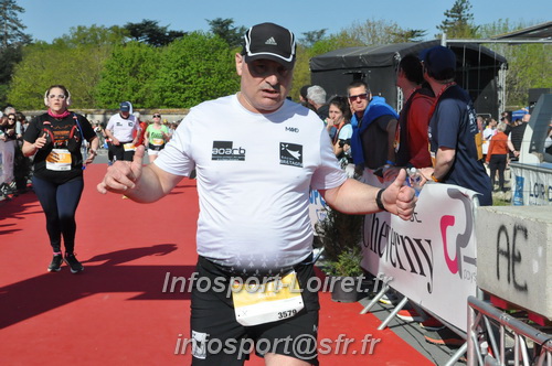 Marathon_Cheverny2025_Dimanche_Arrivees/2025CHEVERNY_ARRIVEE_00725.JPG