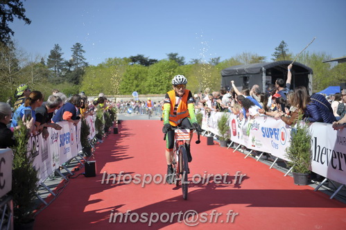 Marathon_Cheverny2025_Dimanche_Arrivees/2025CHEVERNY_ARRIVEE_00964.JPG