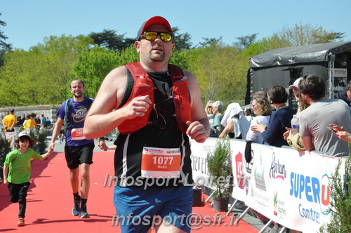 Marathon_Cheverny2025_Dimanche_Arrivees/2025CHEVERNY_ARRIVEE_02295.JPG