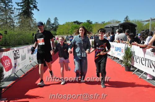 Marathon_Cheverny2025_Dimanche_Arrivees/2025CHEVERNY_ARRIVEE_02300.JPG