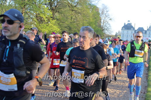 Marathon_Cheverny2025_Dimanche_Depart_Semi_Marathon_Relais/2025CHEVERNY_DEPART_00460.JPG