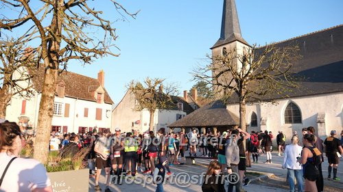 Marathon_Cheverny2025_Dimanche_Passage_CentreVille/2025CHEVERNY_VILLE_000001.JPG