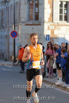 Marathon_Cheverny2025_Dimanche_Passage_CentreVille/2025CHEVERNY_VILLE_000005.JPG