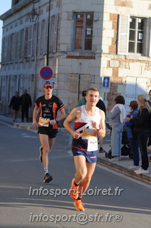 Marathon_Cheverny2025_Dimanche_Passage_CentreVille/2025CHEVERNY_VILLE_000020.JPG