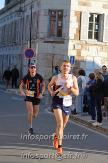 Marathon_Cheverny2025_Dimanche_Passage_CentreVille/2025CHEVERNY_VILLE_000021.JPG