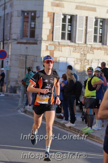 Marathon_Cheverny2025_Dimanche_Passage_CentreVille/2025CHEVERNY_VILLE_000022.JPG