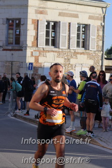 Marathon_Cheverny2025_Dimanche_Passage_CentreVille/2025CHEVERNY_VILLE_000026.JPG