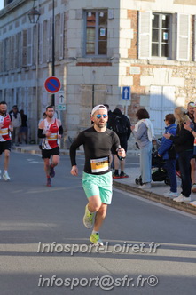 Marathon_Cheverny2025_Dimanche_Passage_CentreVille/2025CHEVERNY_VILLE_000033.JPG