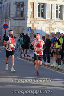 Marathon_Cheverny2025_Dimanche_Passage_CentreVille/2025CHEVERNY_VILLE_000035.JPG