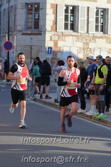 Marathon_Cheverny2025_Dimanche_Passage_CentreVille/2025CHEVERNY_VILLE_000036.JPG