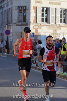 Marathon_Cheverny2025_Dimanche_Passage_CentreVille/2025CHEVERNY_VILLE_000038.JPG