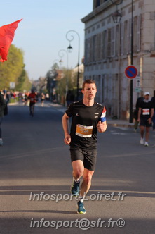 Marathon_Cheverny2025_Dimanche_Passage_CentreVille/2025CHEVERNY_VILLE_000042.JPG