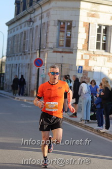 Marathon_Cheverny2025_Dimanche_Passage_CentreVille/2025CHEVERNY_VILLE_000044.JPG