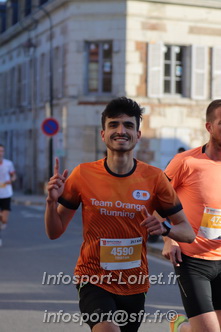 Marathon_Cheverny2025_Dimanche_Passage_CentreVille/2025CHEVERNY_VILLE_000050.JPG