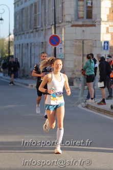Marathon_Cheverny2025_Dimanche_Passage_CentreVille/2025CHEVERNY_VILLE_000053.JPG