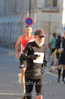 Marathon_Cheverny2025_Dimanche_Passage_CentreVille/2025CHEVERNY_VILLE_000075.JPG