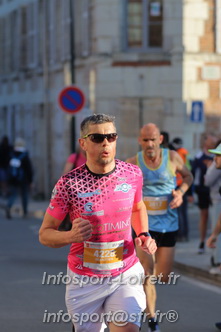 Marathon_Cheverny2025_Dimanche_Passage_CentreVille/2025CHEVERNY_VILLE_000082.JPG