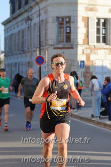 Marathon_Cheverny2025_Dimanche_Passage_CentreVille/2025CHEVERNY_VILLE_000092.JPG