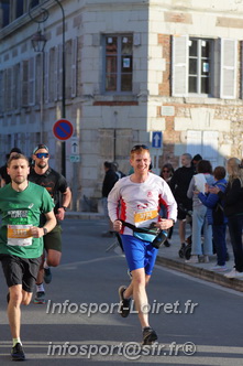Marathon_Cheverny2025_Dimanche_Passage_CentreVille/2025CHEVERNY_VILLE_000115.JPG
