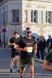 Marathon_Cheverny2025_Dimanche_Passage_CentreVille/2025CHEVERNY_VILLE_000118.JPG