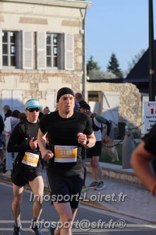 Marathon_Cheverny2025_Dimanche_Passage_CentreVille/2025CHEVERNY_VILLE_000121.JPG