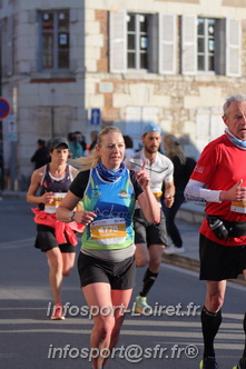 Marathon_Cheverny2025_Dimanche_Passage_CentreVille/2025CHEVERNY_VILLE_000131.JPG