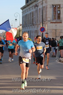 Marathon_Cheverny2025_Dimanche_Passage_CentreVille/2025CHEVERNY_VILLE_000138.JPG
