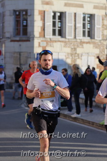 Marathon_Cheverny2025_Dimanche_Passage_CentreVille/2025CHEVERNY_VILLE_000147.JPG