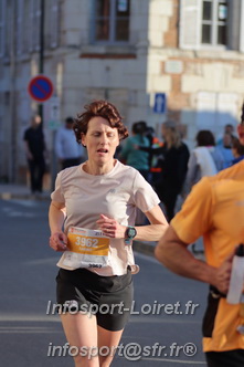 Marathon_Cheverny2025_Dimanche_Passage_CentreVille/2025CHEVERNY_VILLE_000156.JPG