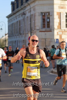 Marathon_Cheverny2025_Dimanche_Passage_CentreVille/2025CHEVERNY_VILLE_000168.JPG
