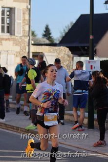 Marathon_Cheverny2025_Dimanche_Passage_CentreVille/2025CHEVERNY_VILLE_000172.JPG