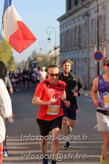 Marathon_Cheverny2025_Dimanche_Passage_CentreVille/2025CHEVERNY_VILLE_000180.JPG