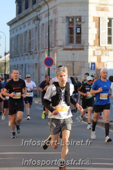 Marathon_Cheverny2025_Dimanche_Passage_CentreVille/2025CHEVERNY_VILLE_000185.JPG