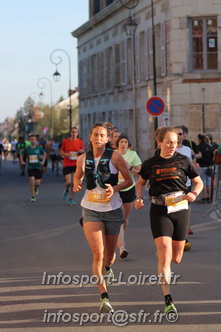 Marathon_Cheverny2025_Dimanche_Passage_CentreVille/2025CHEVERNY_VILLE_000190.JPG