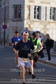 Marathon_Cheverny2025_Dimanche_Passage_CentreVille/2025CHEVERNY_VILLE_000197.JPG