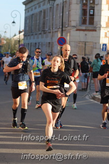 Marathon_Cheverny2025_Dimanche_Passage_CentreVille/2025CHEVERNY_VILLE_000201.JPG