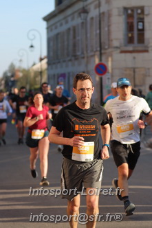 Marathon_Cheverny2025_Dimanche_Passage_CentreVille/2025CHEVERNY_VILLE_000206.JPG