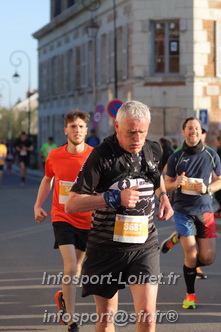 Marathon_Cheverny2025_Dimanche_Passage_CentreVille/2025CHEVERNY_VILLE_000209.JPG
