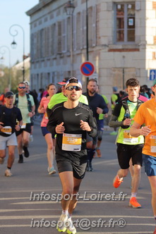 Marathon_Cheverny2025_Dimanche_Passage_CentreVille/2025CHEVERNY_VILLE_000218.JPG